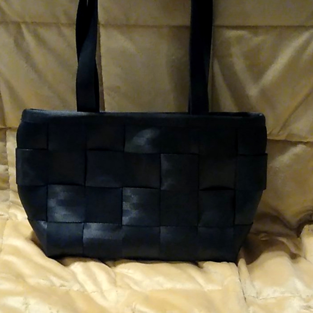 Seat belt bag